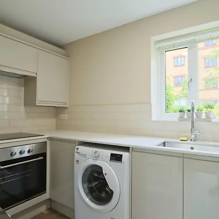 Lägenhet Caslon Court One Bedroom Flat Bristol