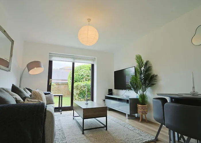 Caslon Court One Bedroom Flat Apartment *